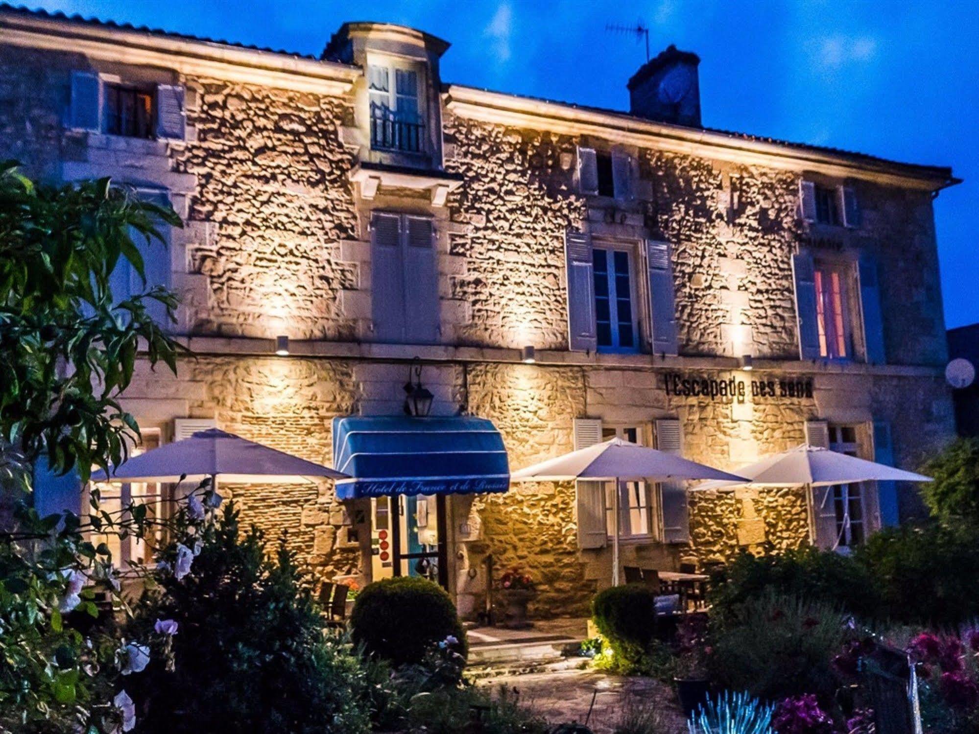 Hotel De France Et De Russie Thiviers Esterno foto